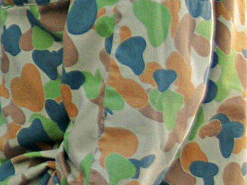 Close-up of Australian DPCU AUSCAM camouflage uniform in use in 2005