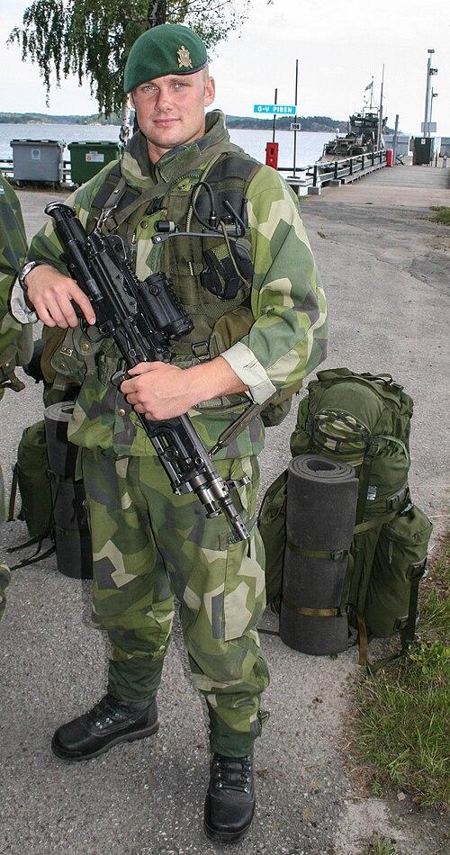 Swedish serviceman wearing the M90 pattern at the Berga naval base