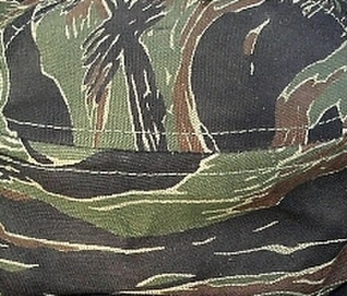 Tiger stripe camouflage boonie hat
