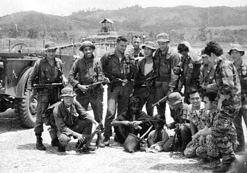 MACV-SOG recon team in tiger stripe camouflage, Vietnam 1966
