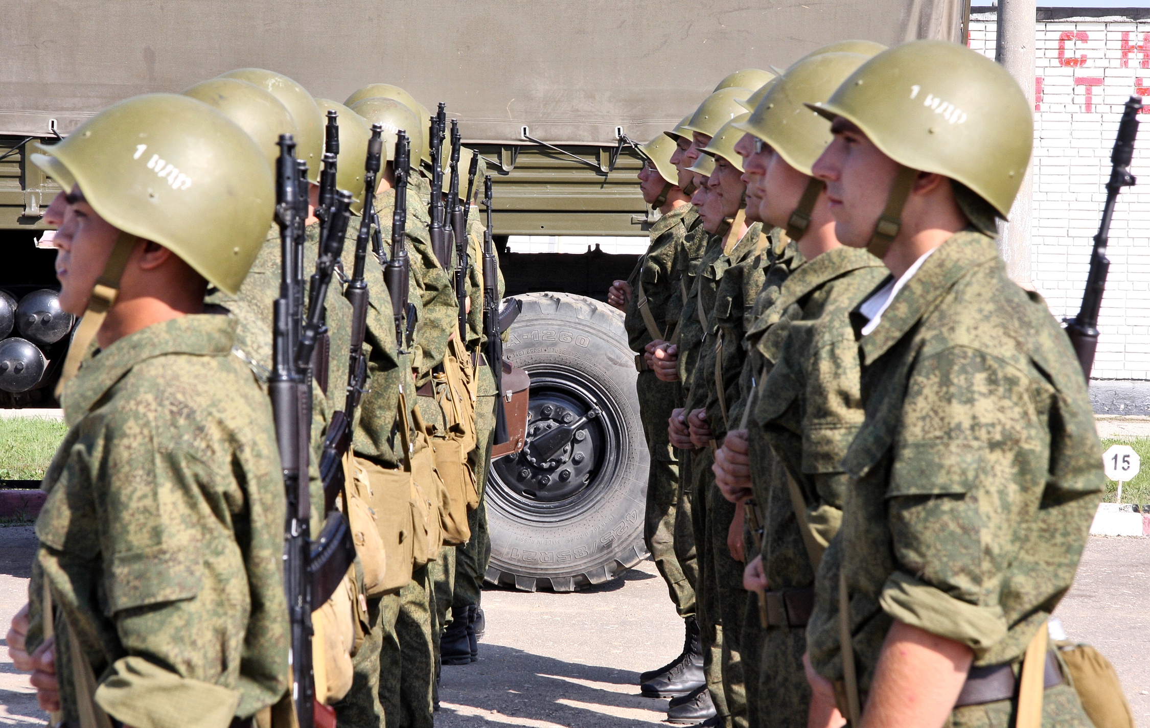 Line-up of soldiers of the Russian 45th Separate Engineer-Camouflage Regiment in EMR camouflage
