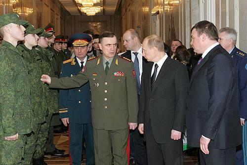 Russian President Vladimir Putin attending a 2008 presentation of new Russian military field uniforms in EMR digital camouflage