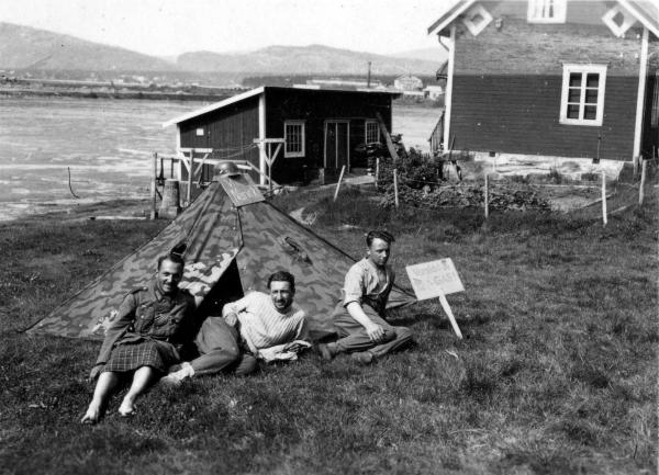 German soldiers with a set-up Zeltbahn 31 shelter in northern Norway