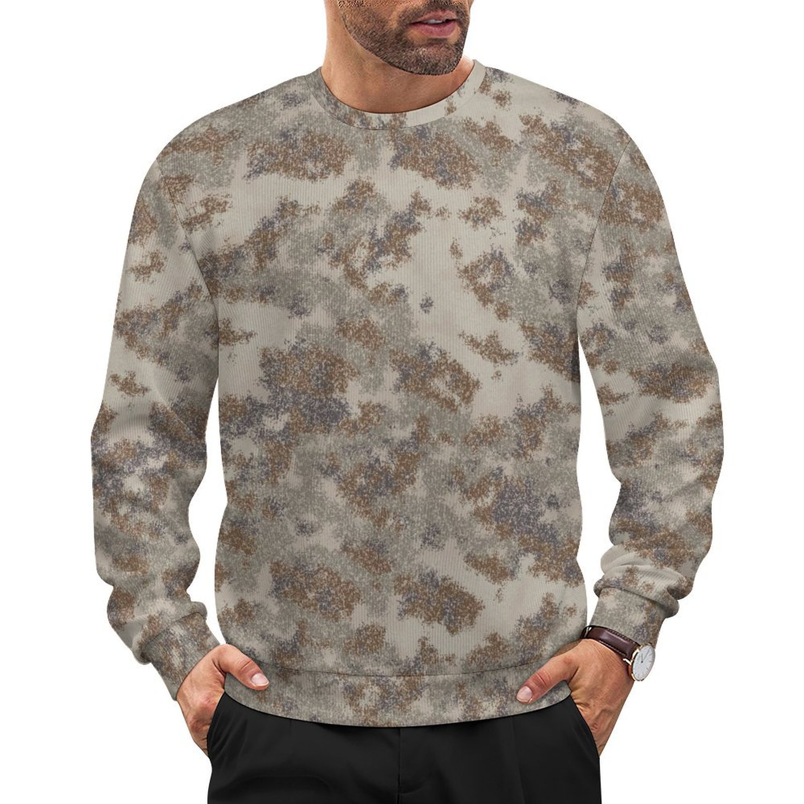 China Xingkong Arid camouflage crewneck sweatshirt worn by a model